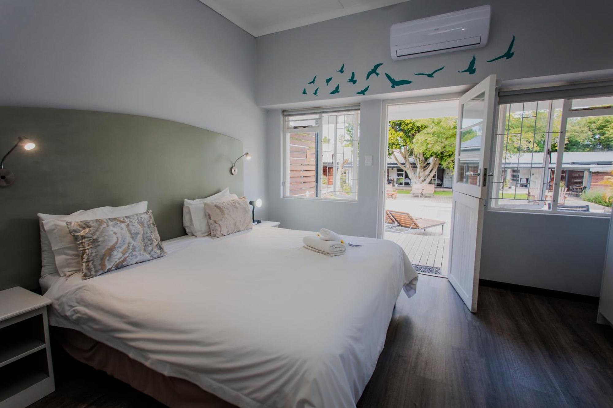 Aan De Eike Guest House Свеллендам Экстерьер фото
