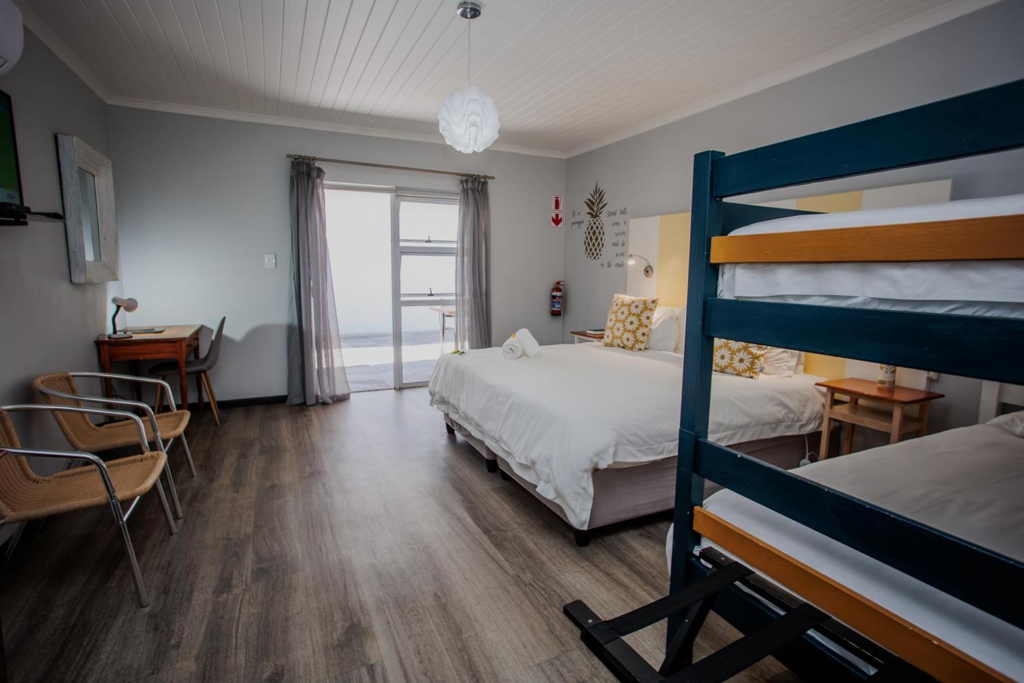 Aan De Eike Guest House Свеллендам Экстерьер фото